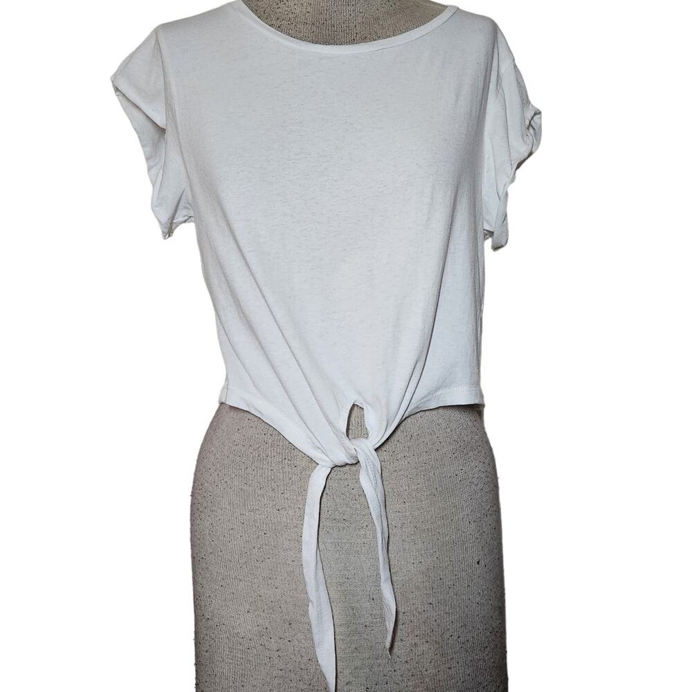 White Casual Short Sleeve Crop Top Size Medium